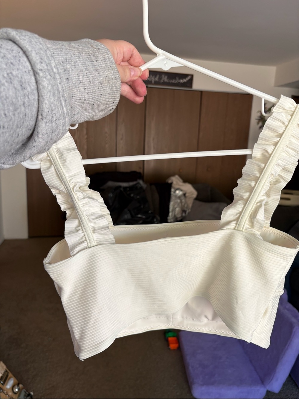 H&M Cream Ruffled Ribbed Crop Top - Picture 4 of 4